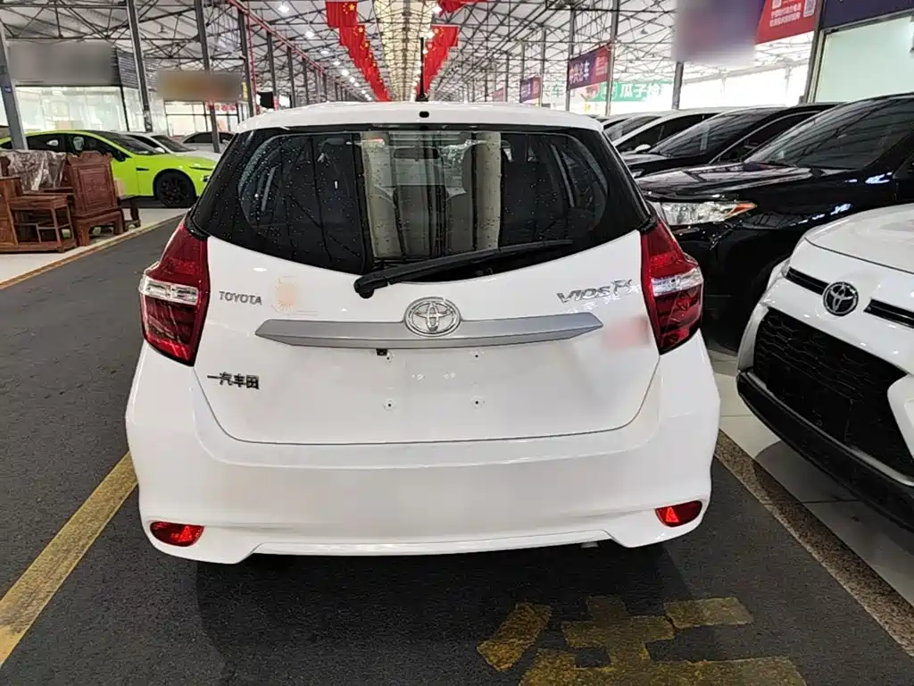 Toyota Vios FS — миниатюра 6