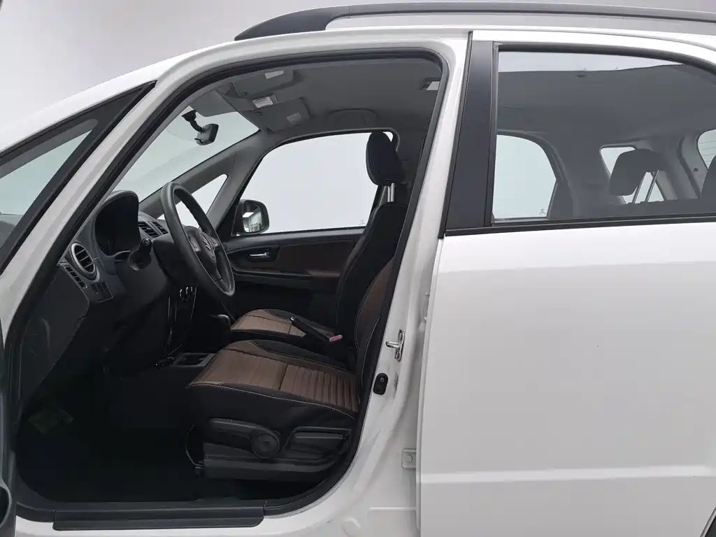 Suzuki SX4 — миниатюра 10