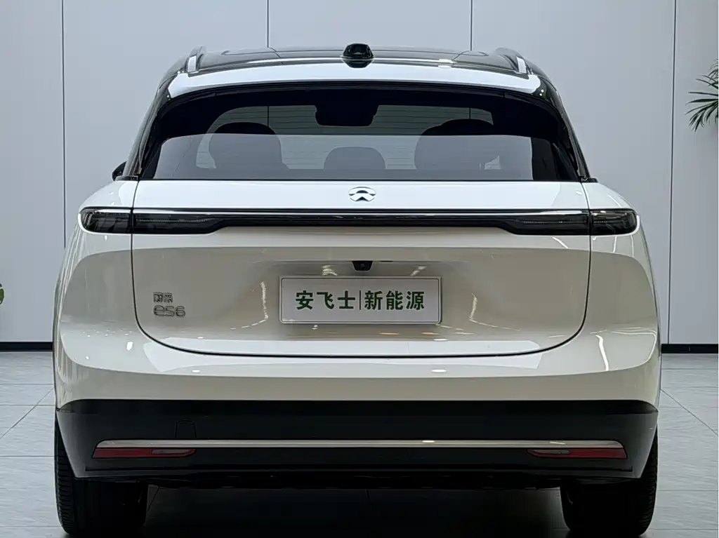NIO ES6 — миниатюра 16