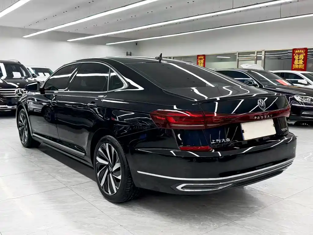 Volkswagen Passat — миниатюра 4