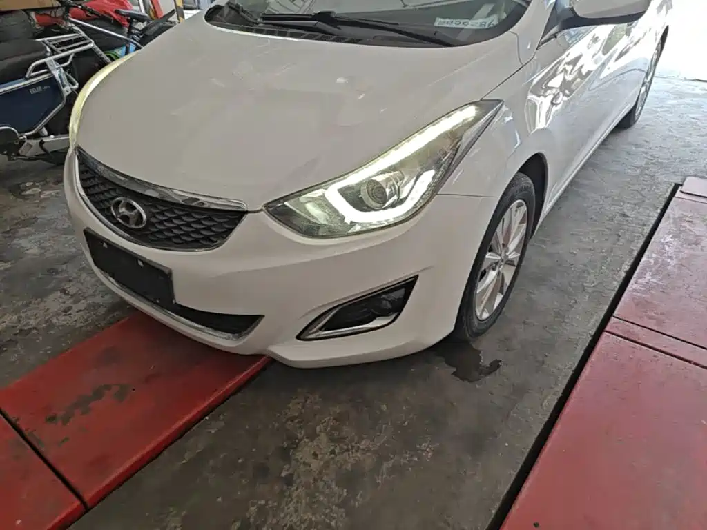 Hyundai Elantra Langdong — миниатюра 24
