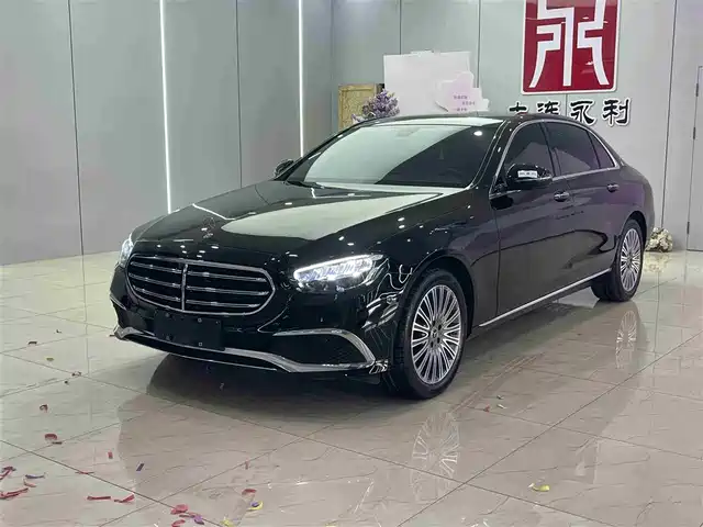 MERCEDES-BENZ E CLASS 2021