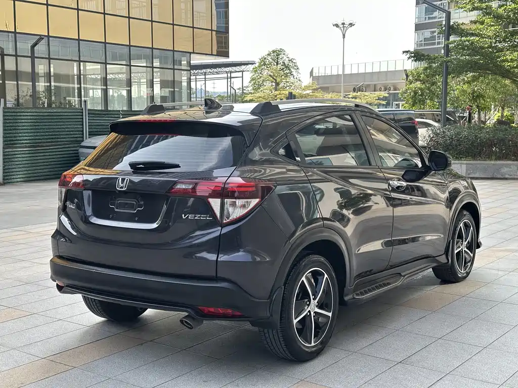 Honda Vezel 2020 1.5L CVT Luxury