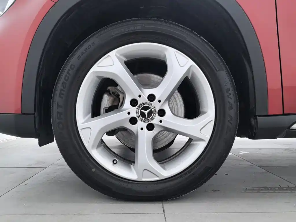 Mercedes-Benz GLA — миниатюра 17
