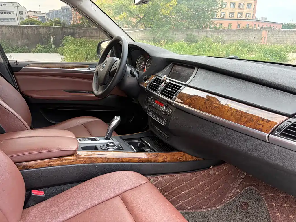 BMW X5 (Import) — миниатюра 7