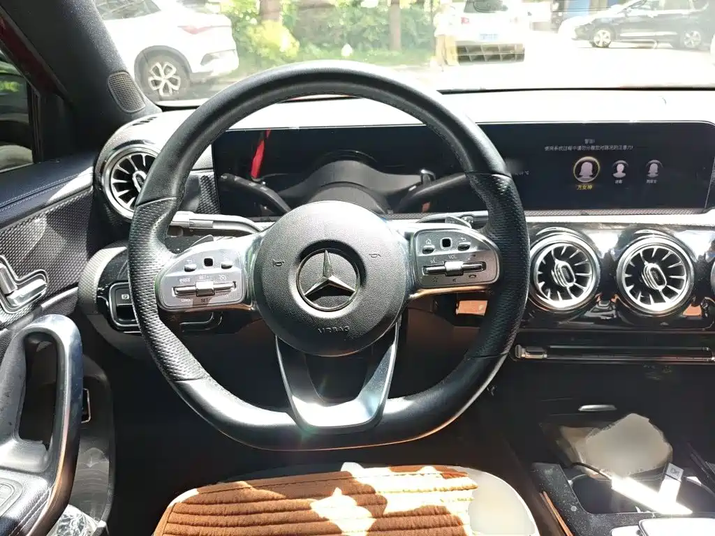 Mercedes-Benz A-Class — миниатюра 3