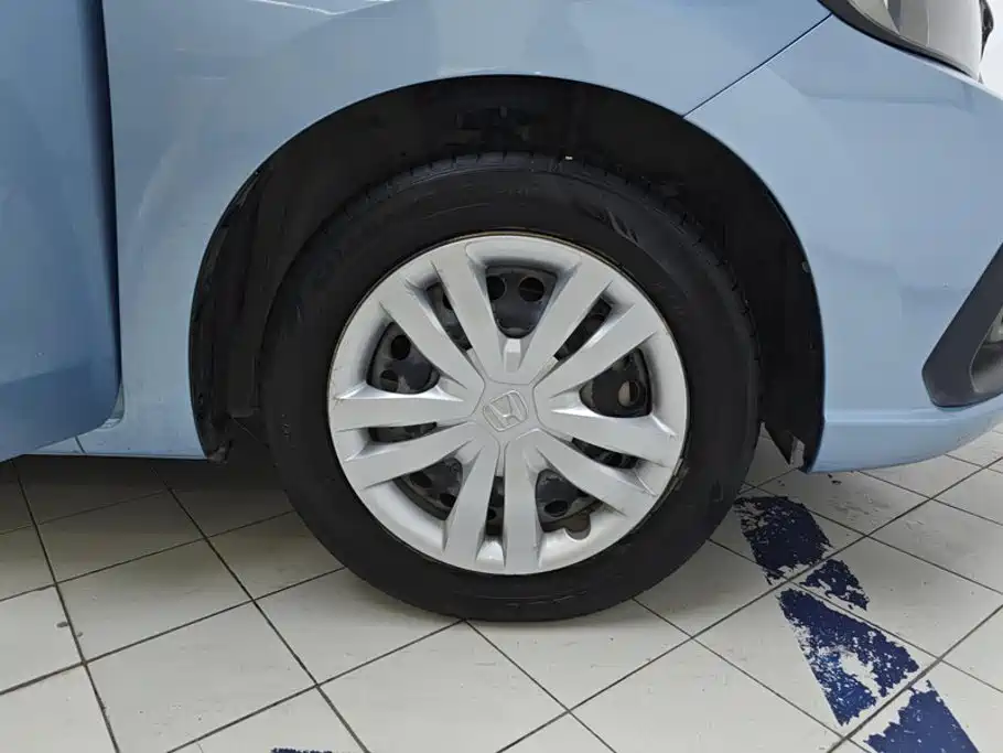 Honda Fit — миниатюра 6