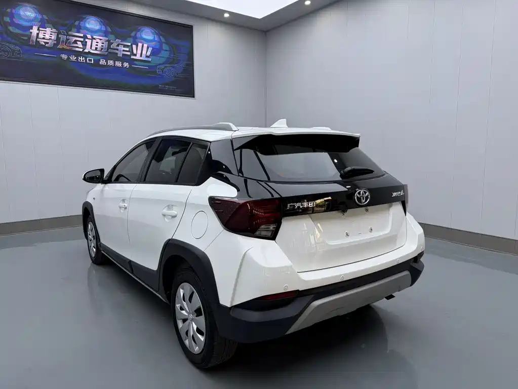 Toyota Yaris L — миниатюра 4