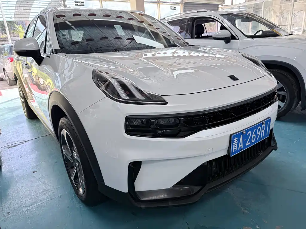 Lynk & Co 06 — миниатюра 3