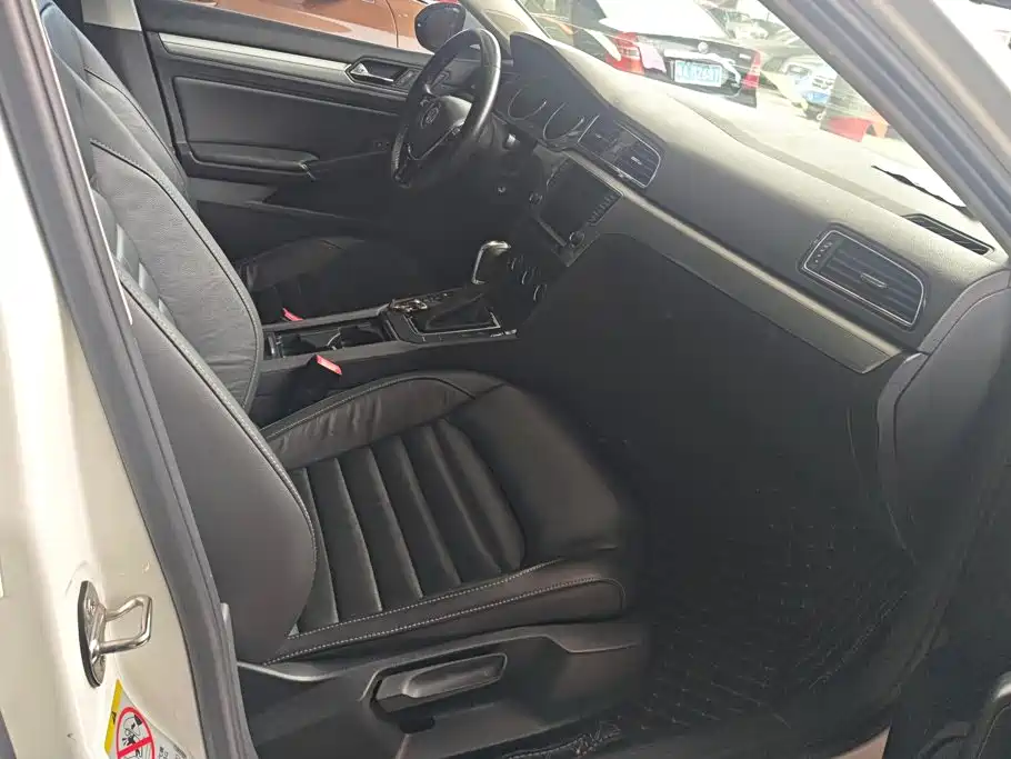 Volkswagen Lamando — миниатюра 8