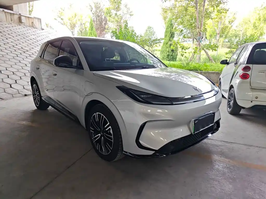 ARCFOX Beta T1 — миниатюра 4