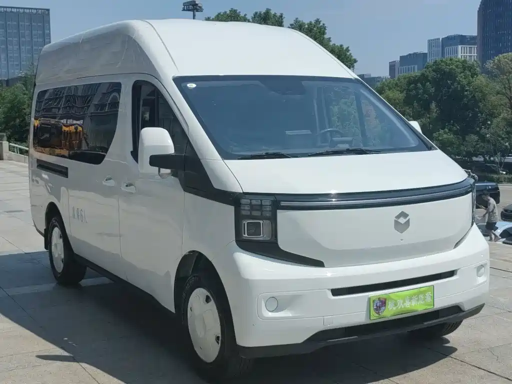 Changan V919 2025 53kwh Elite 6 мест