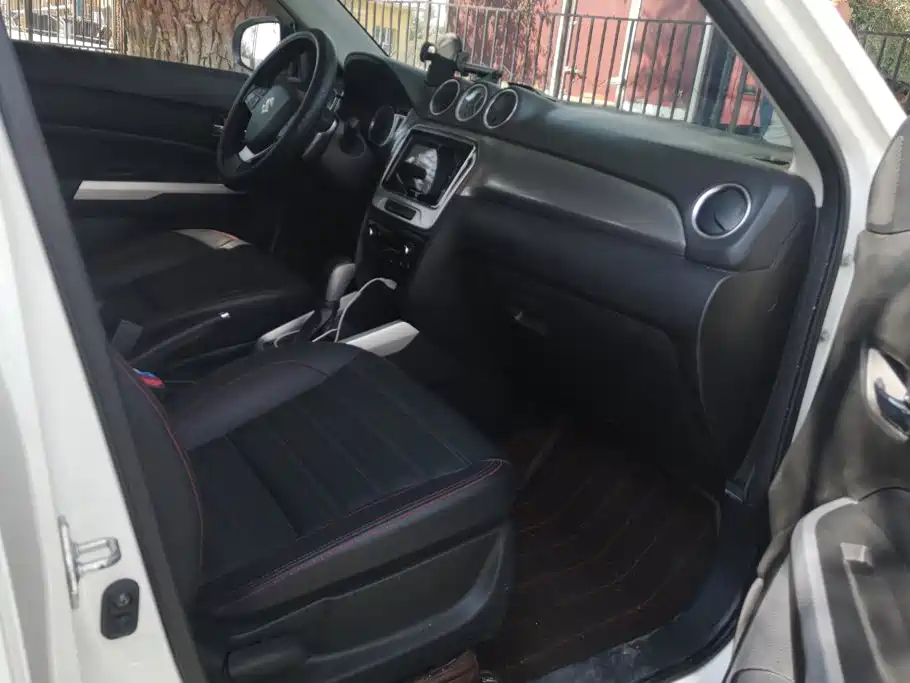 Suzuki Vitara — миниатюра 8