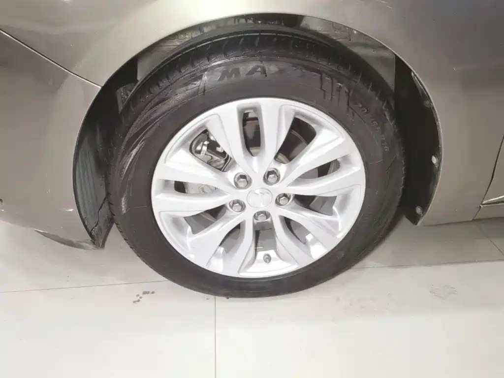 Buick Excelle — миниатюра 23