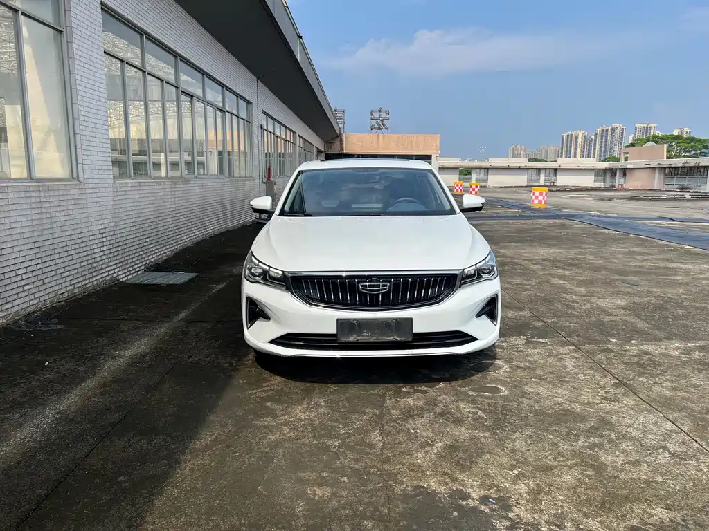 Geely Emgrand — миниатюра 2