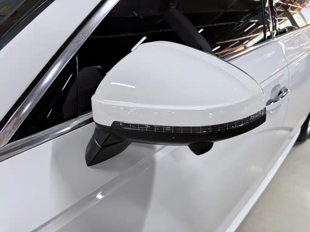 Audi A4L — миниатюра 6
