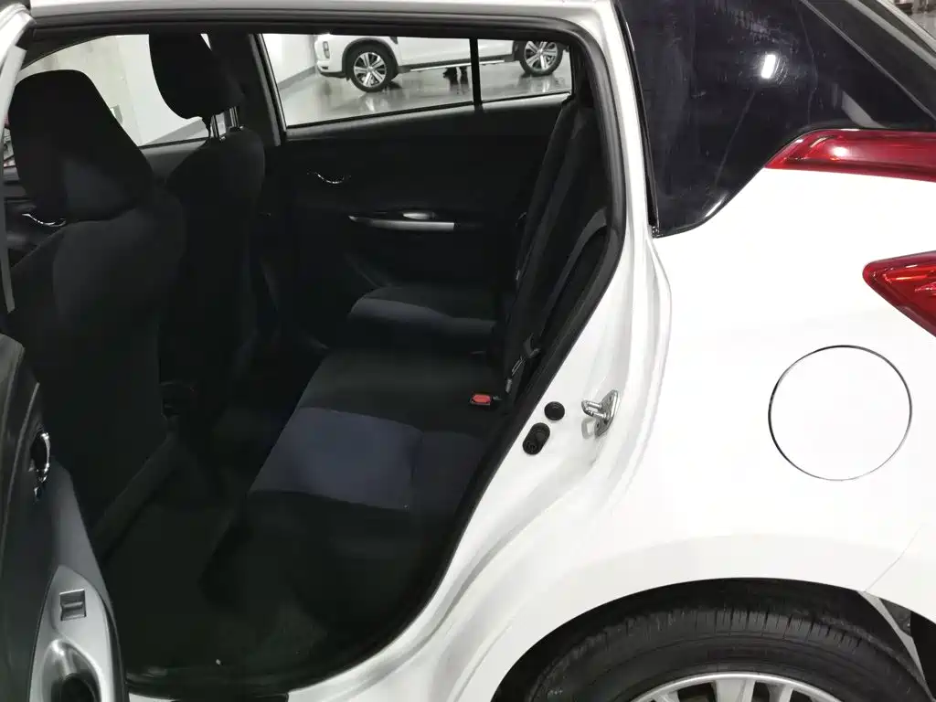 Toyota Yaris L — миниатюра 15