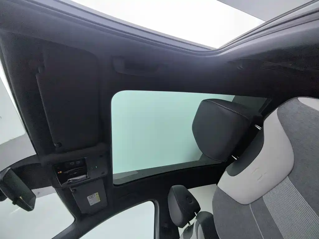 Volkswagen ID.4 Crozz — миниатюра 14