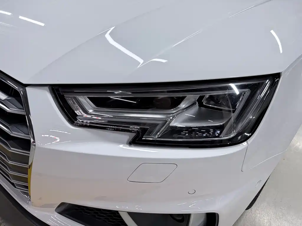 Audi A4L — миниатюра 4
