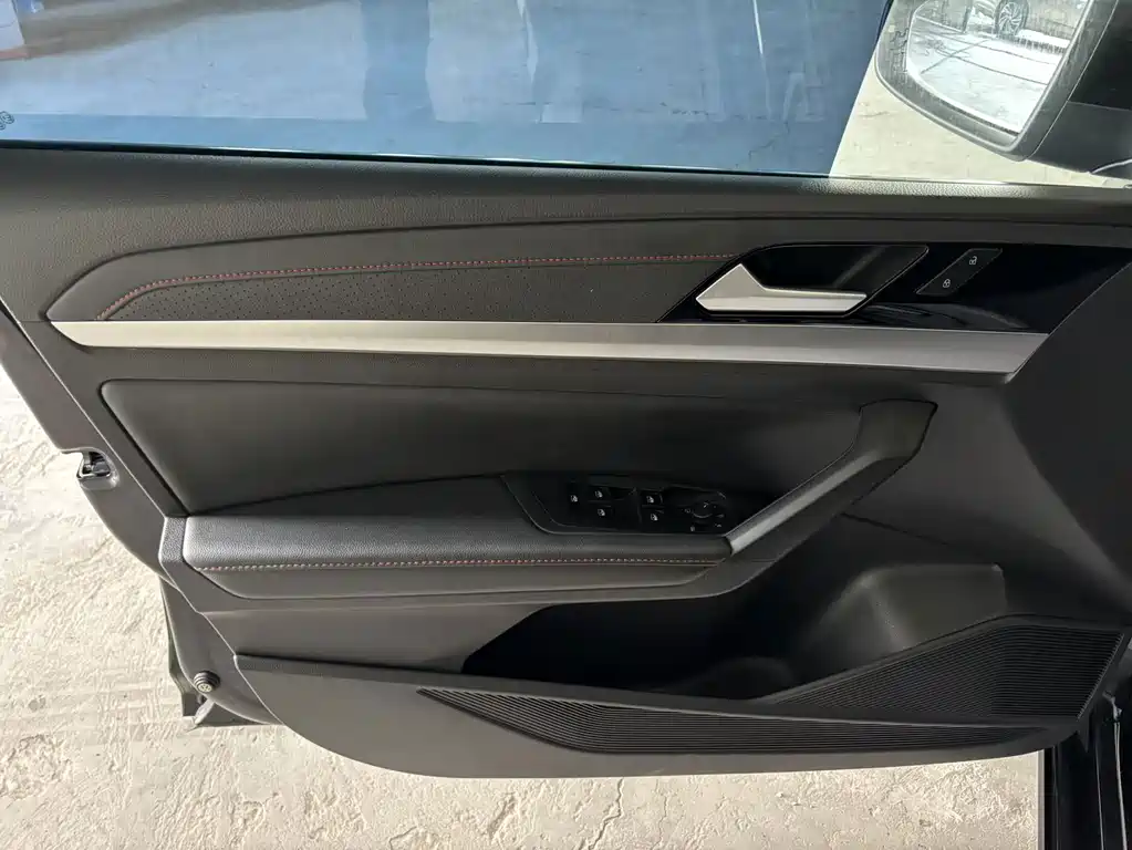 Volkswagen Lavida — миниатюра 7