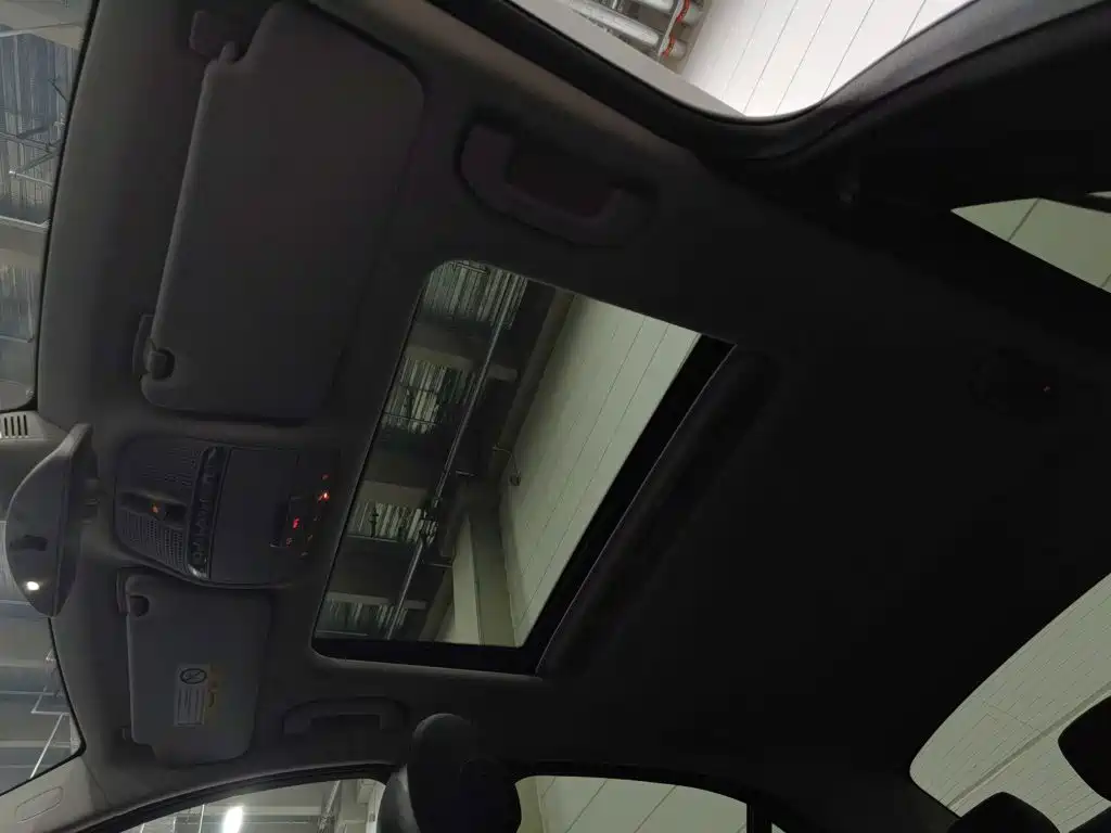 Mercedes-Benz C-Class — миниатюра 14