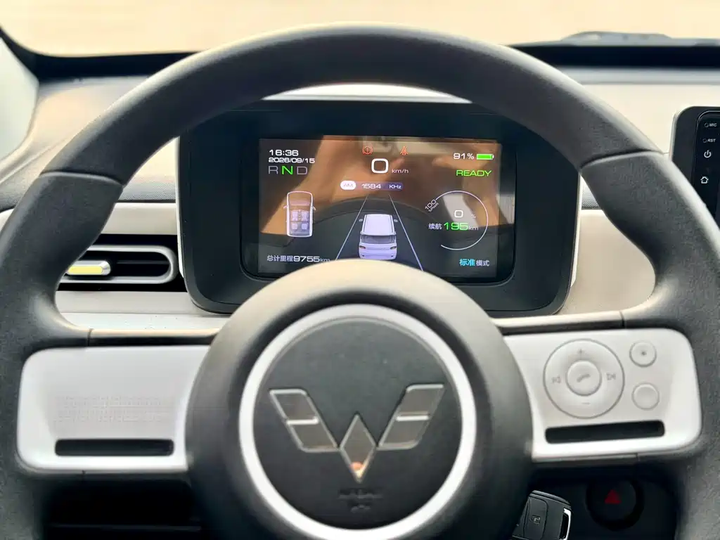 Wuling MINIEV — миниатюра 8