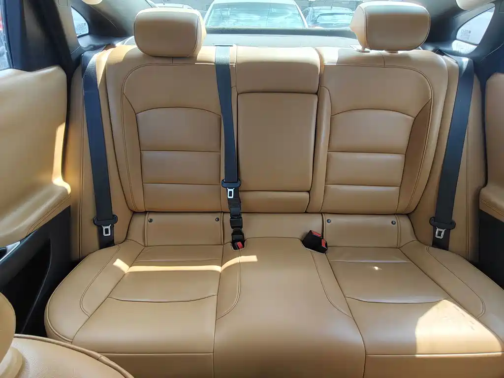 Chevrolet Malibu XL — миниатюра 11