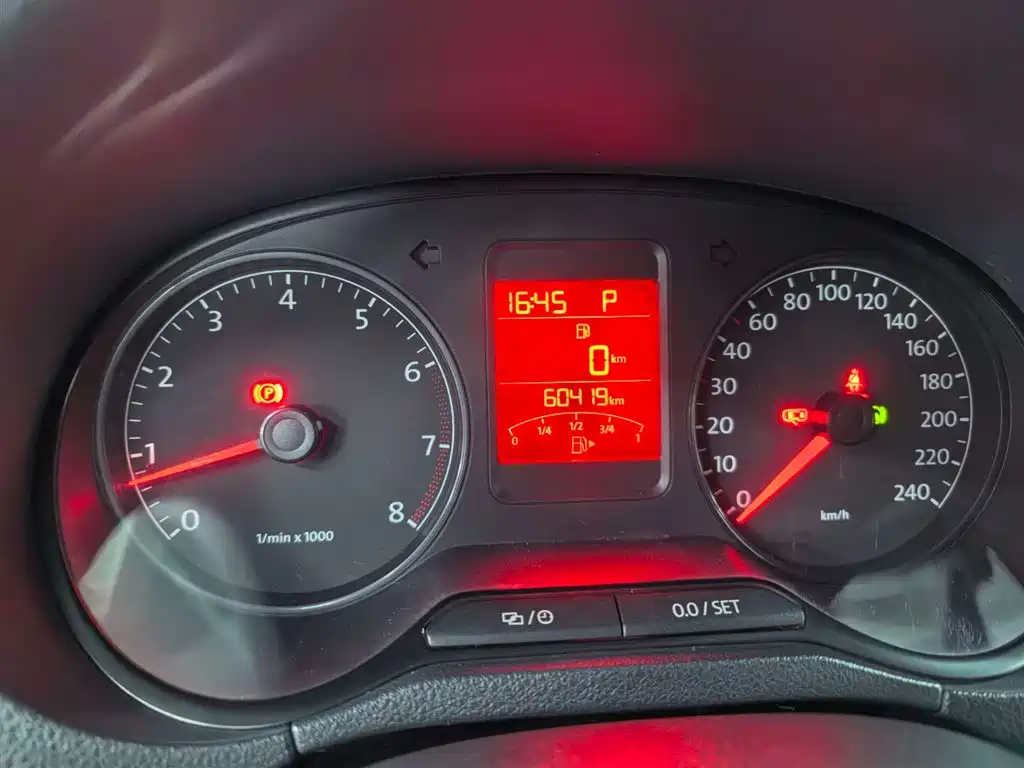 Volkswagen Polo — миниатюра 8