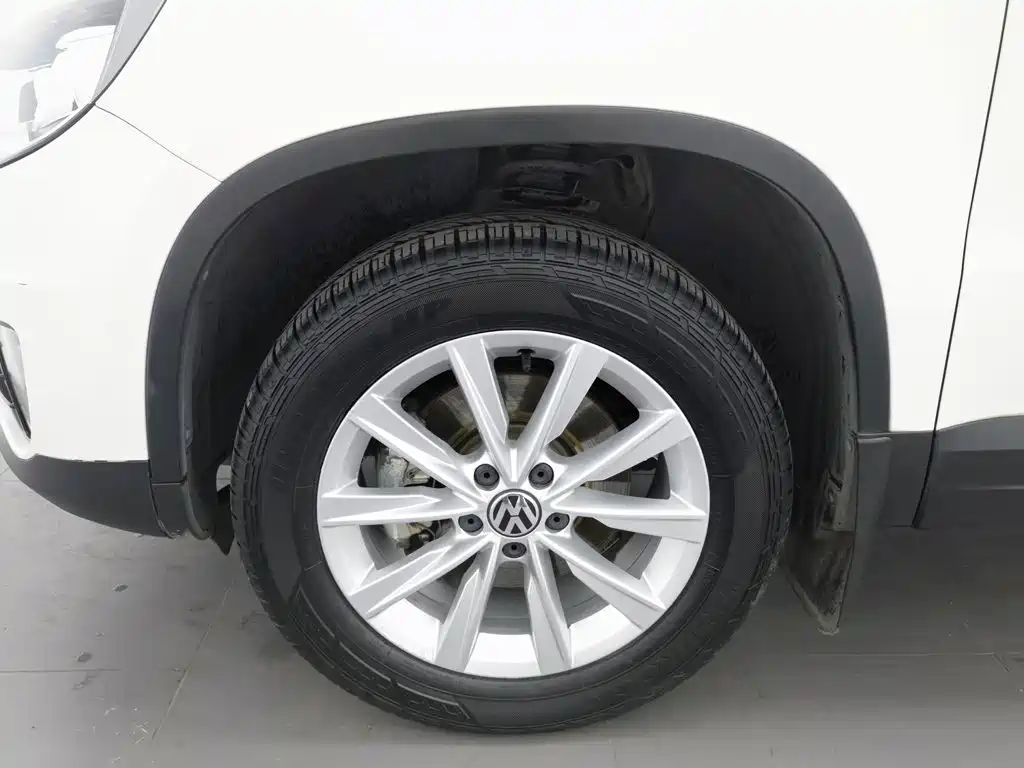 Volkswagen Tiguan — миниатюра 17