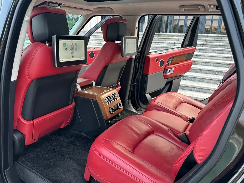 Land Rover Range Rover — миниатюра 12
