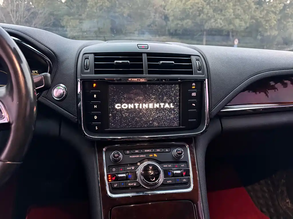 Lincoln Continental 2017 2.0T
