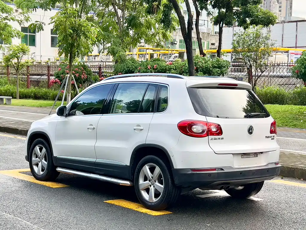Volkswagen Tiguan 2012 1.8TSI AT