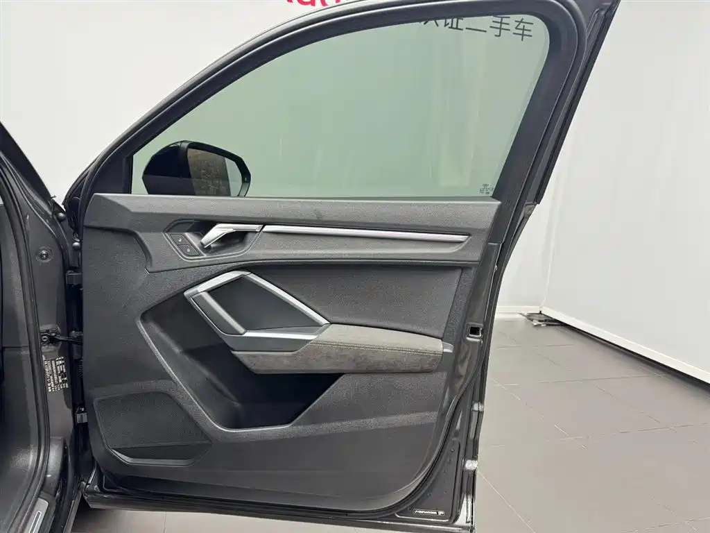Audi Q3 Sportback — миниатюра 14