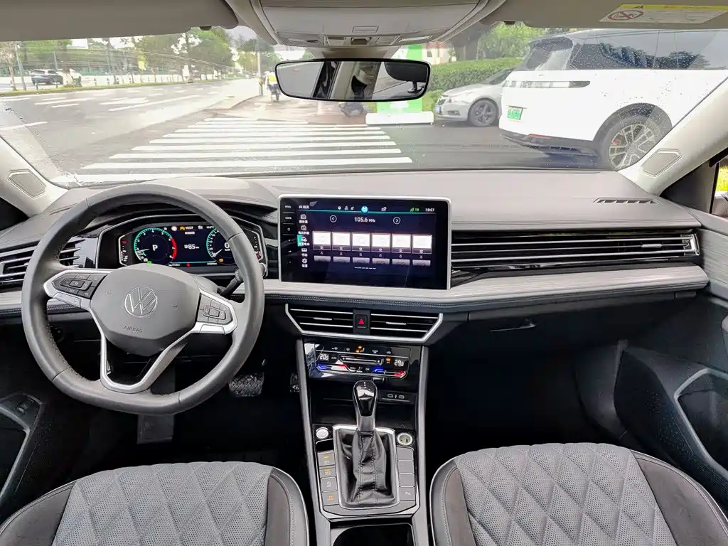 Volkswagen Sagitar — миниатюра 10
