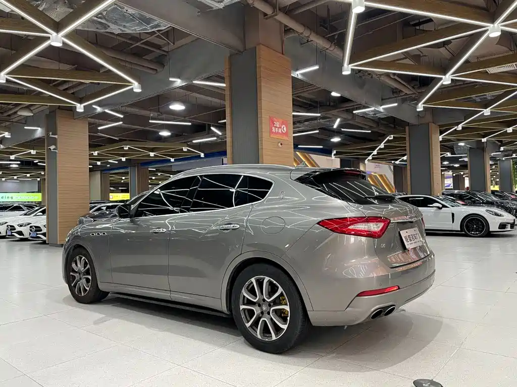 Maserati Levante — миниатюра 12