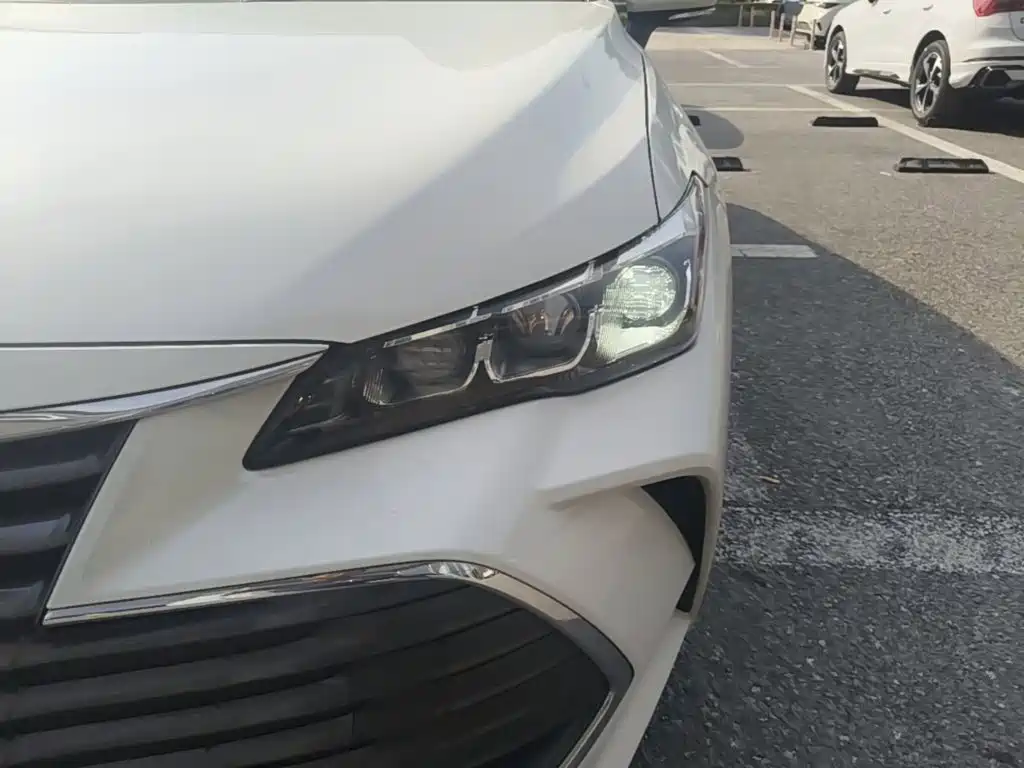 Toyota Avalon — миниатюра 24