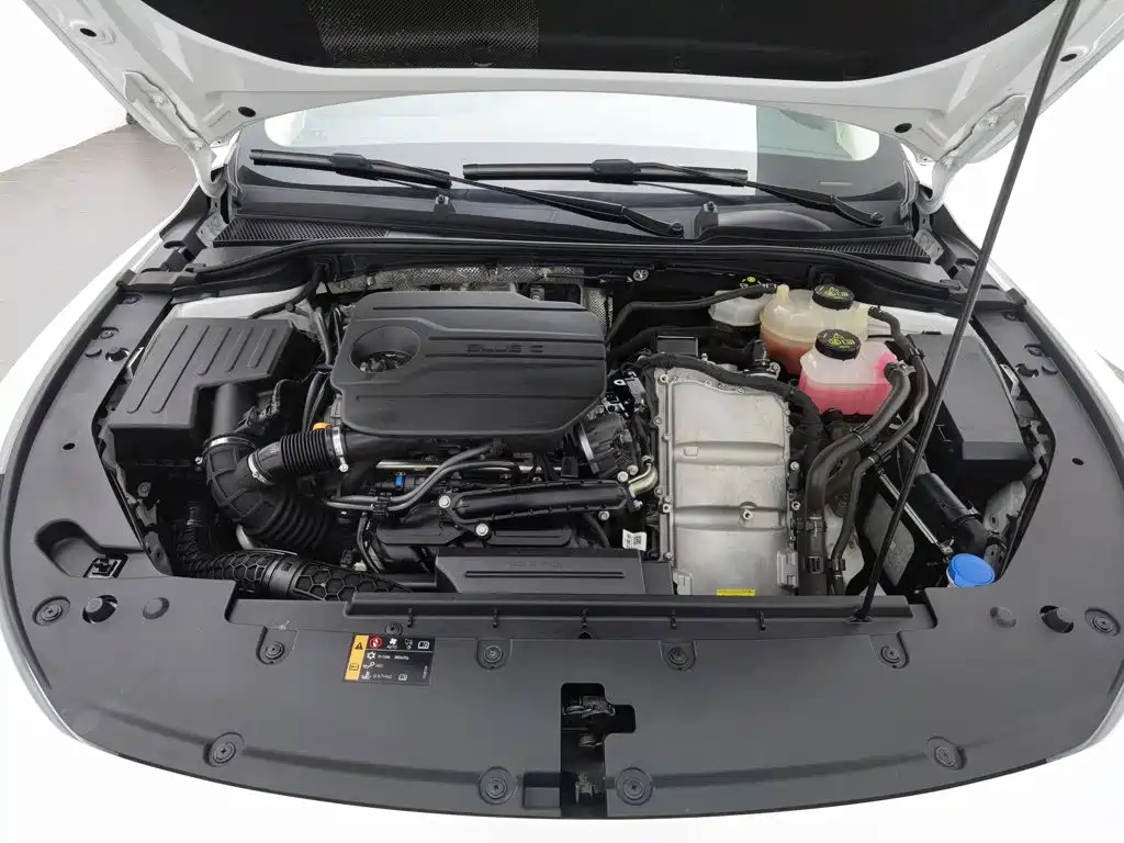 Roewe D7 — миниатюра 6