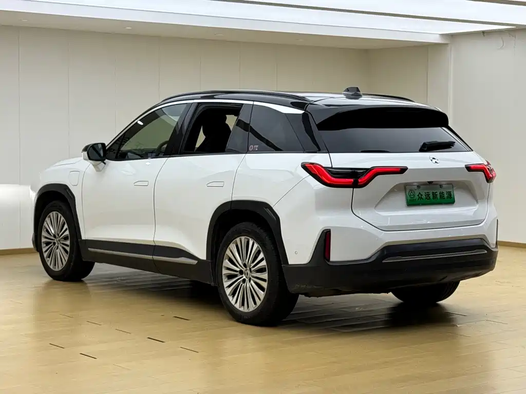 NIO ES6 — миниатюра 9