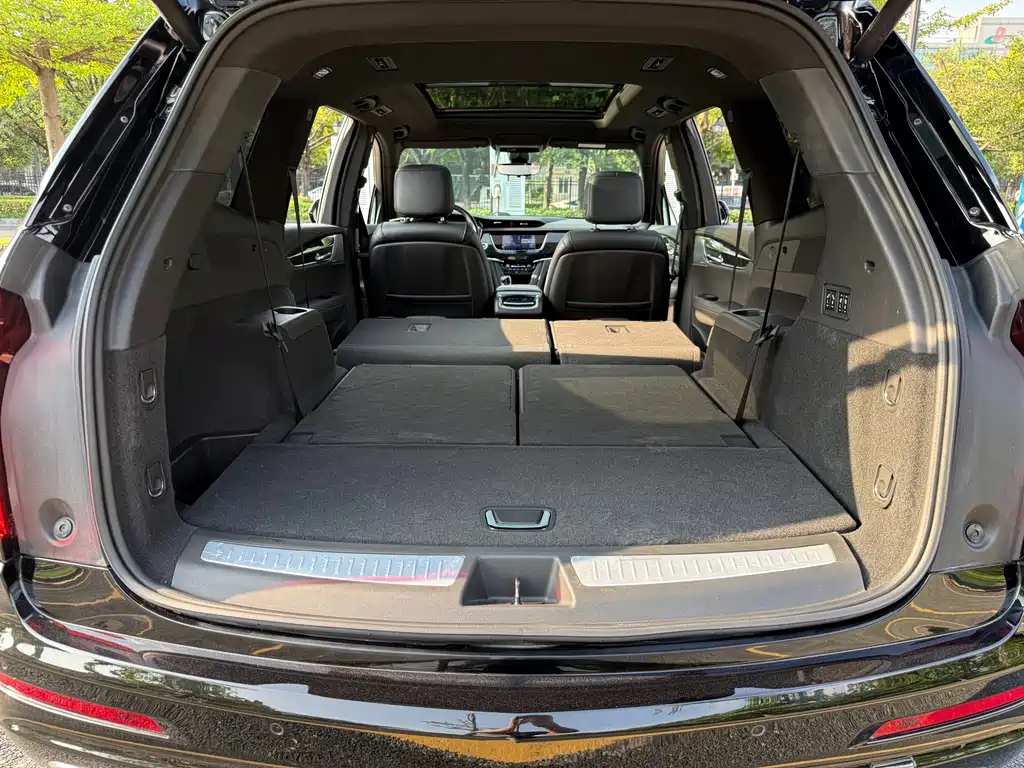 Cadillac XT6 — миниатюра 14