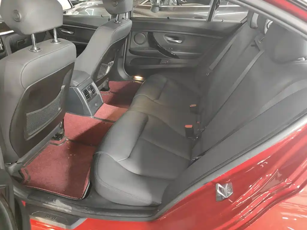 BMW 3 Series — миниатюра 17