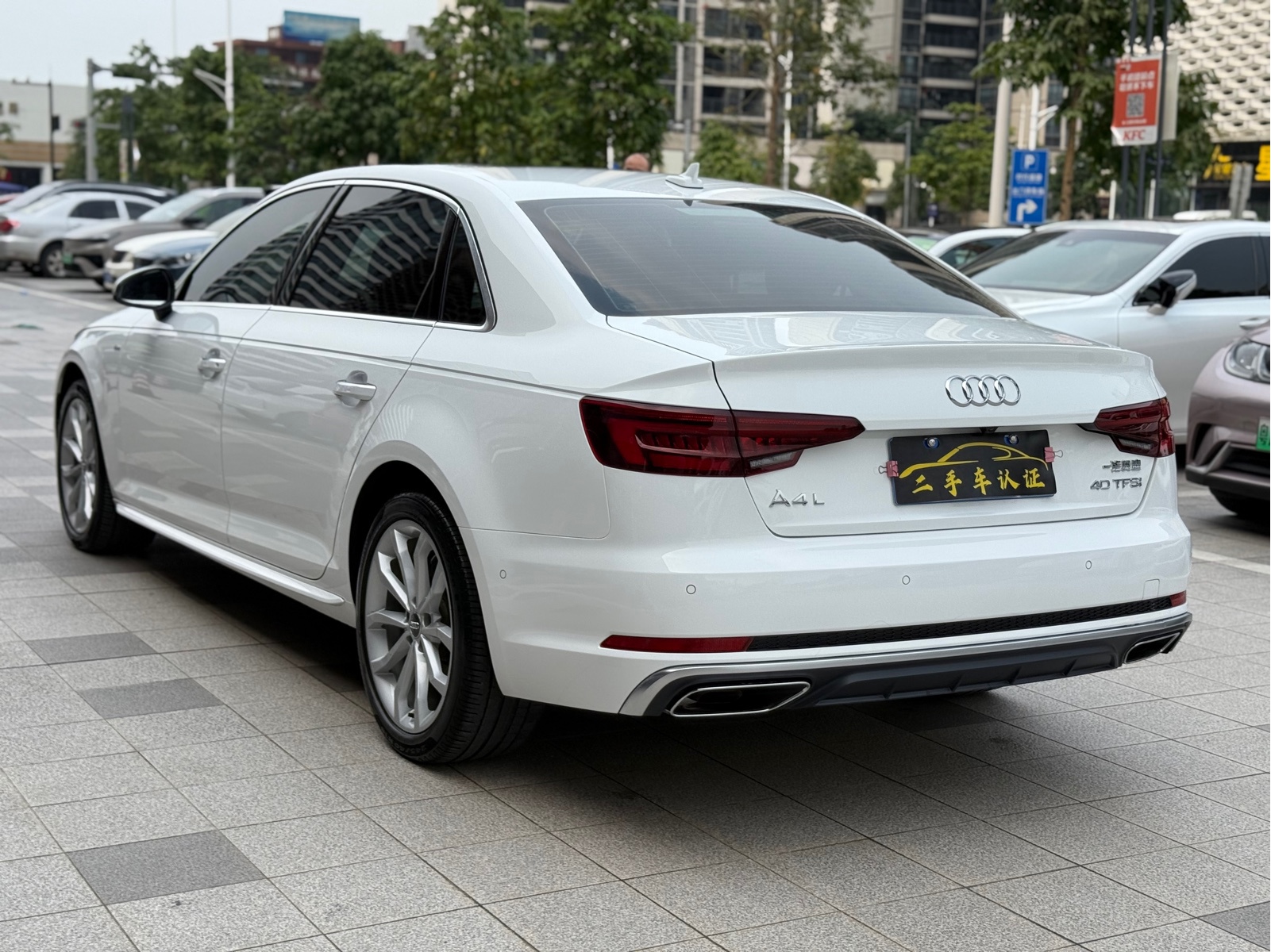 Audi A4L — миниатюра 4