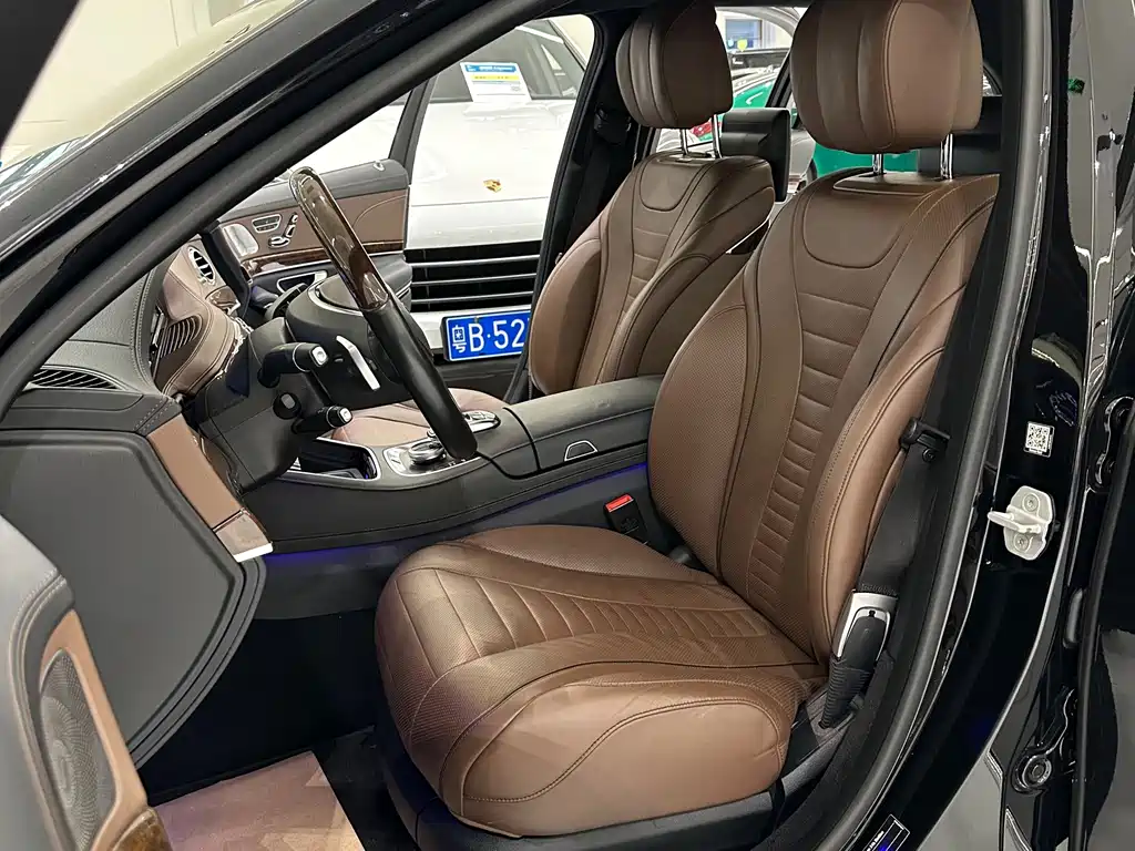 Mercedes-Benz S-Class — миниатюра 12