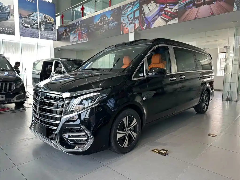 Mercedes-Benz Vito 2025