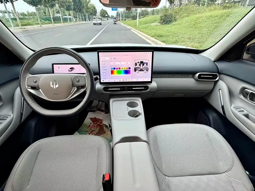 Leapmotor Leapmotor A10 — миниатюра 8
