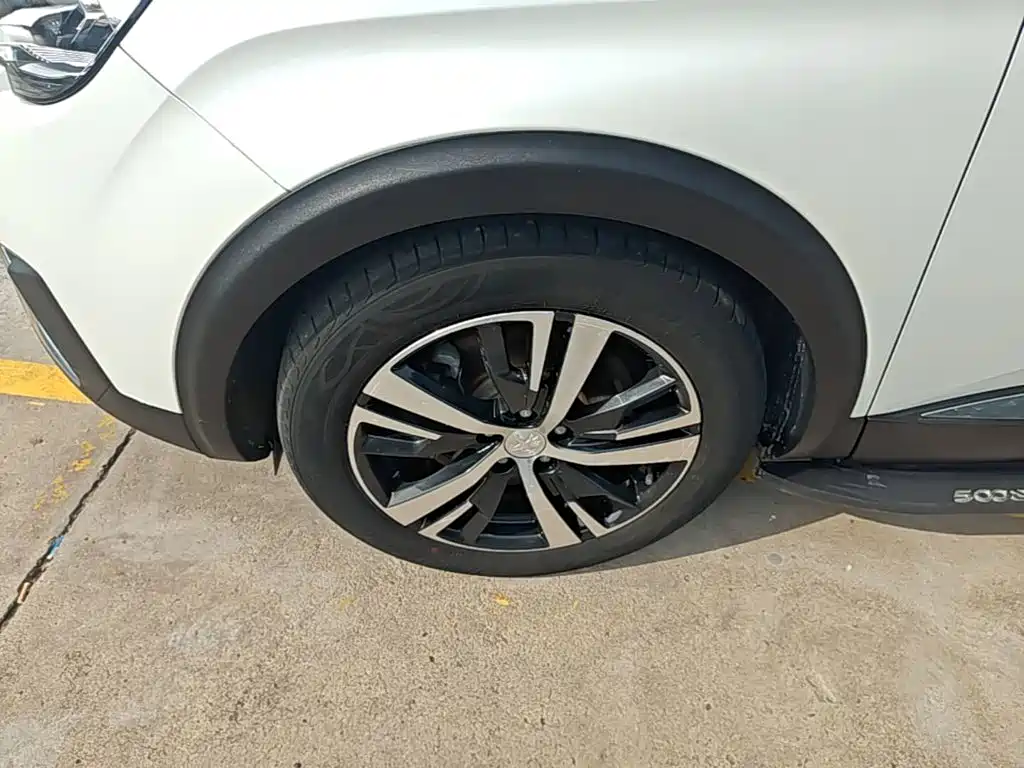 Peugeot 5008 — миниатюра 23