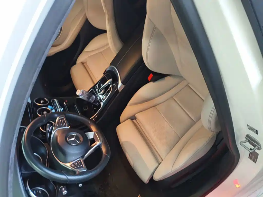 Mercedes-Benz C-Class — миниатюра 15