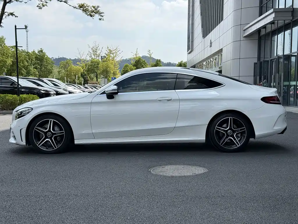 Mercedes-Benz C-Class (Import) — миниатюра 4