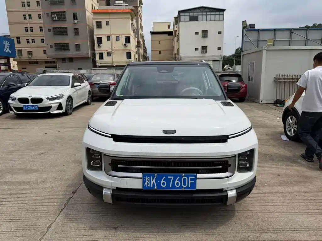 Geely Icon 2024