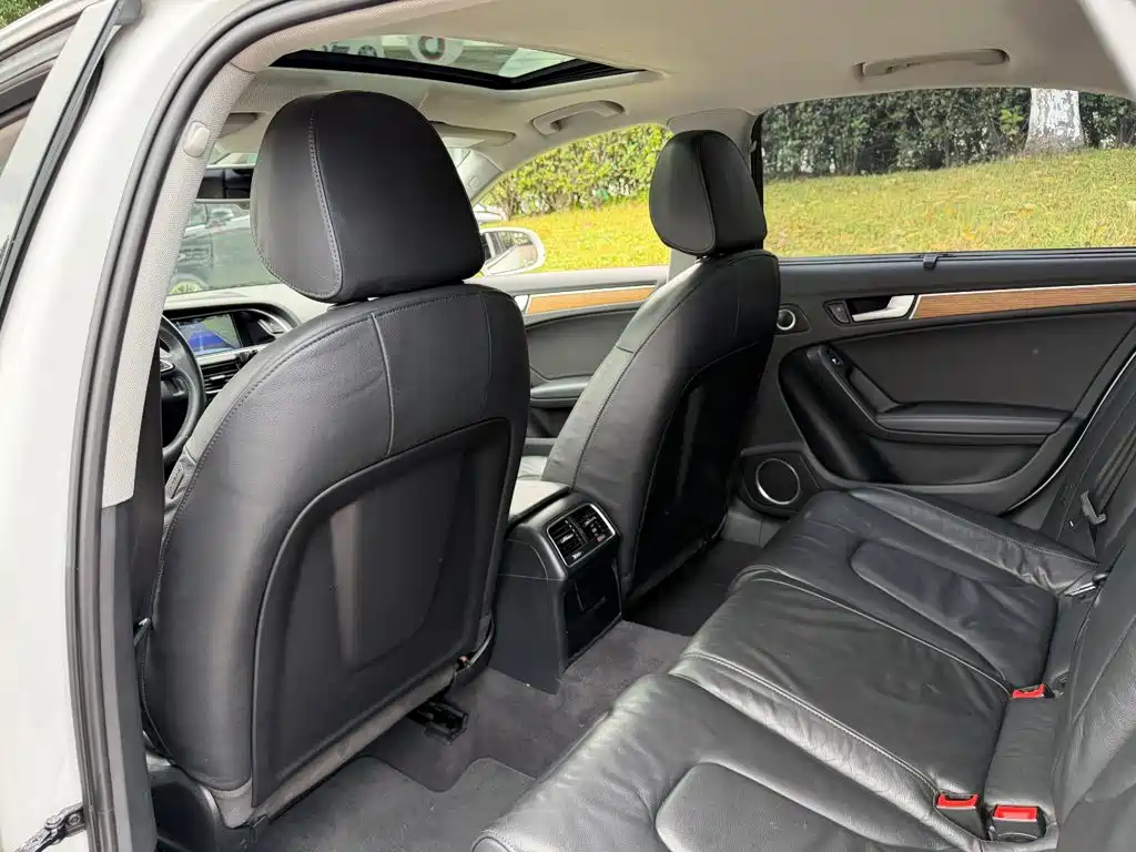 Audi A4L — миниатюра 11