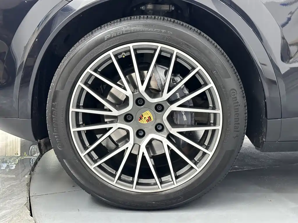Porsche Cayenne — миниатюра 25